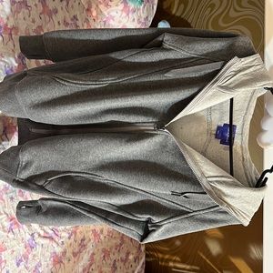 3-1 Maternity hoodie